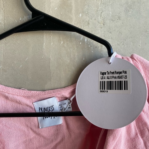 Princess Polly pink tie romper - Picture 2 of 4